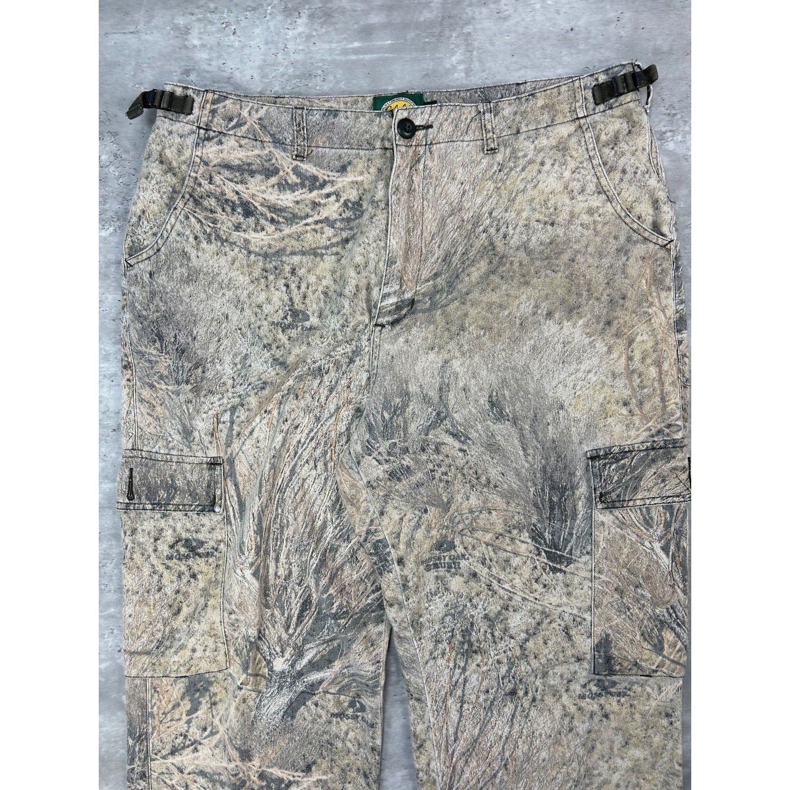 Vintage Mossy Oak Tree Camo Hunting Camo Cargo Pants Size 37