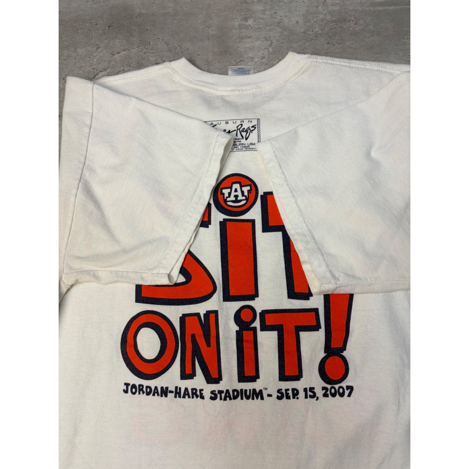 Auburn University Tigers NCAA Under Dawg Graphic T-Shirt Size Large