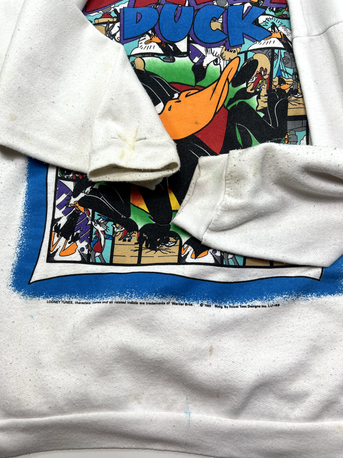 Vintage 1993 Looney Tunes Daffy Duck Comic Graphic Sweatshirt Size Medium 90s