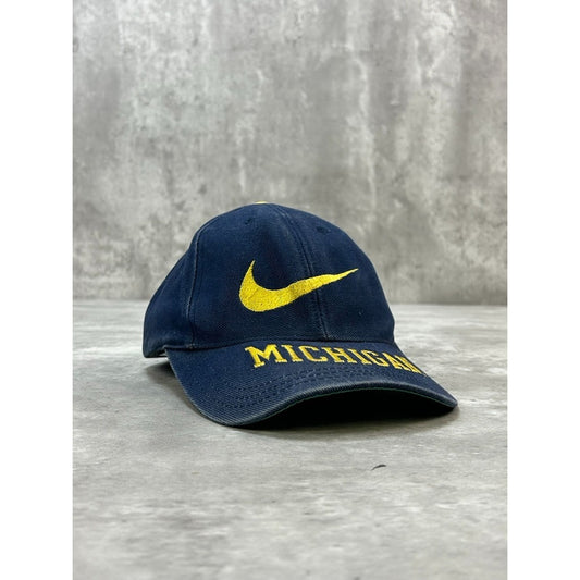 Vintage 90s Michigan Wolverines NCAA Embroidered Swoosh Snapback Hat OSFA