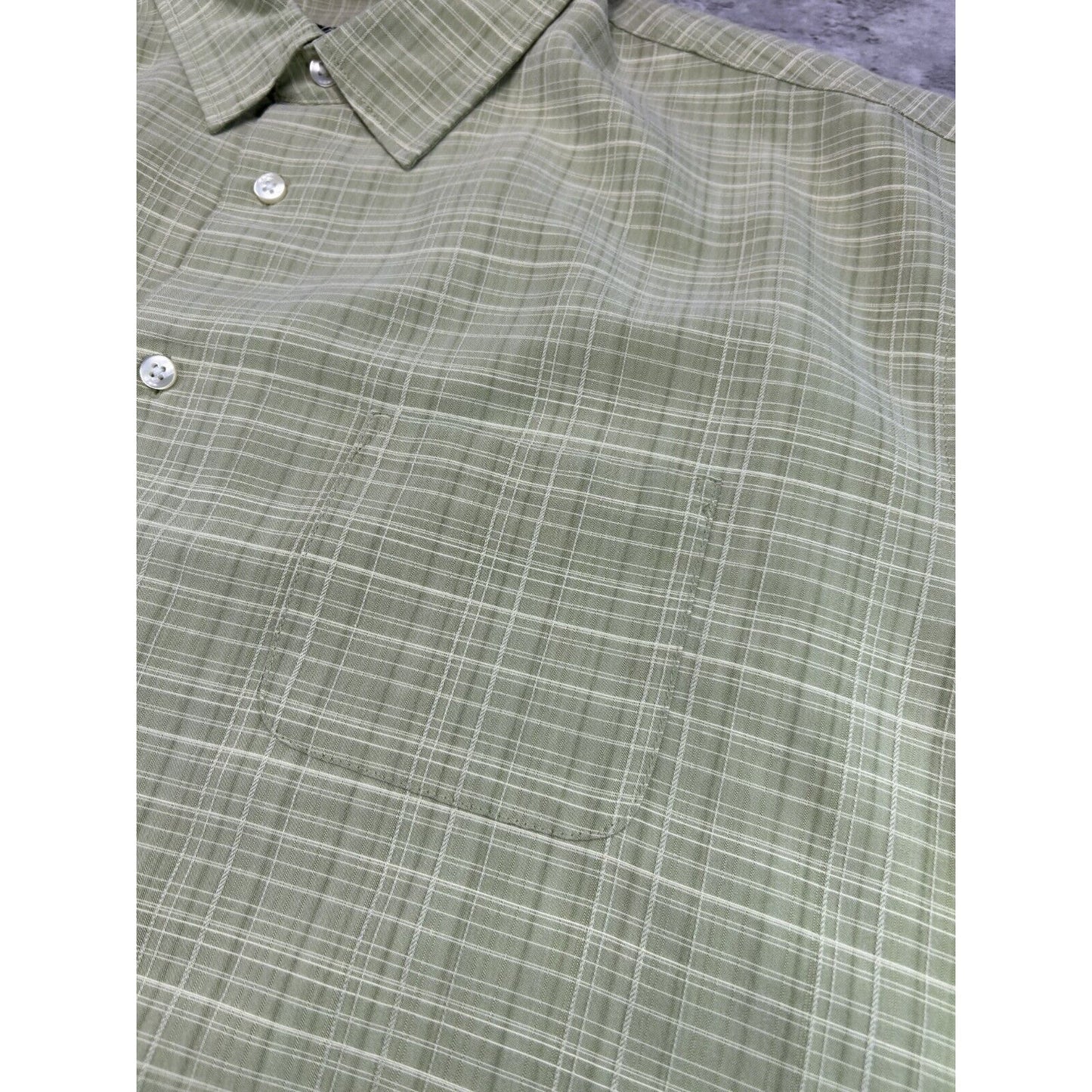 Vintage Van Heusen Plaid Short Sleeve Cropped Button Up Shirt Size XL