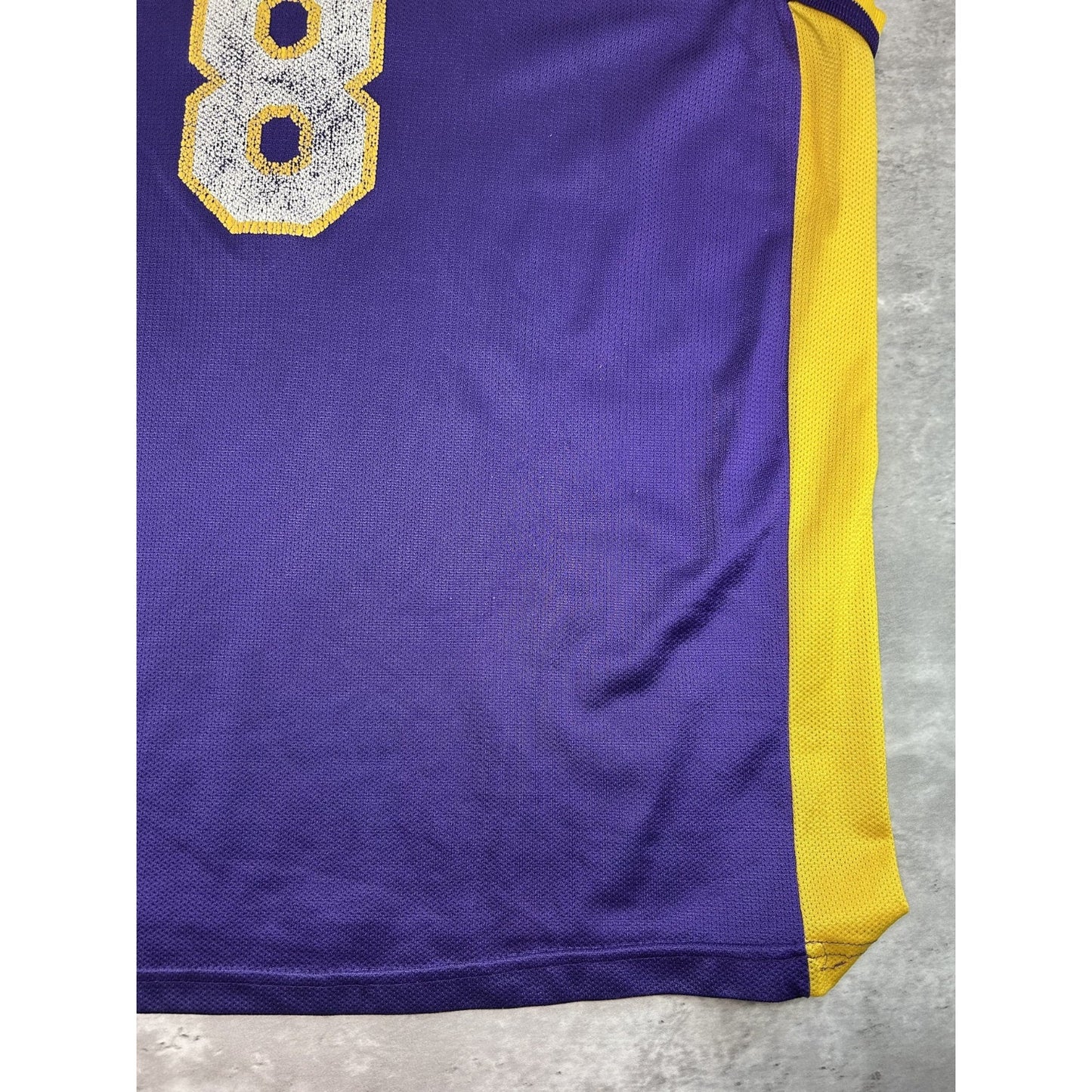 Vintage Kobe Bryant #8 Los Angeles Lakers NBA Champion Jersey Size XL
