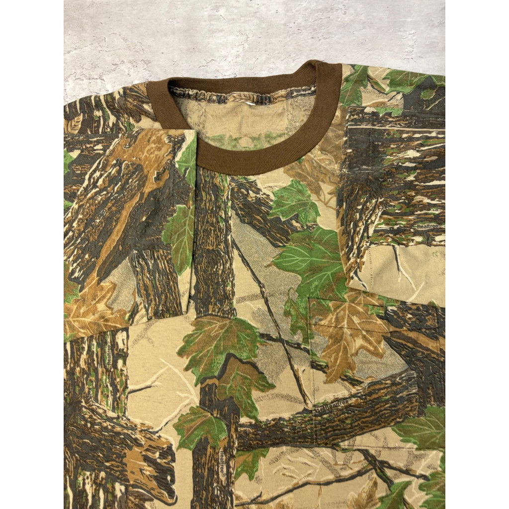 Vintage Realtree Camo Hunting T-Shirt Size Large