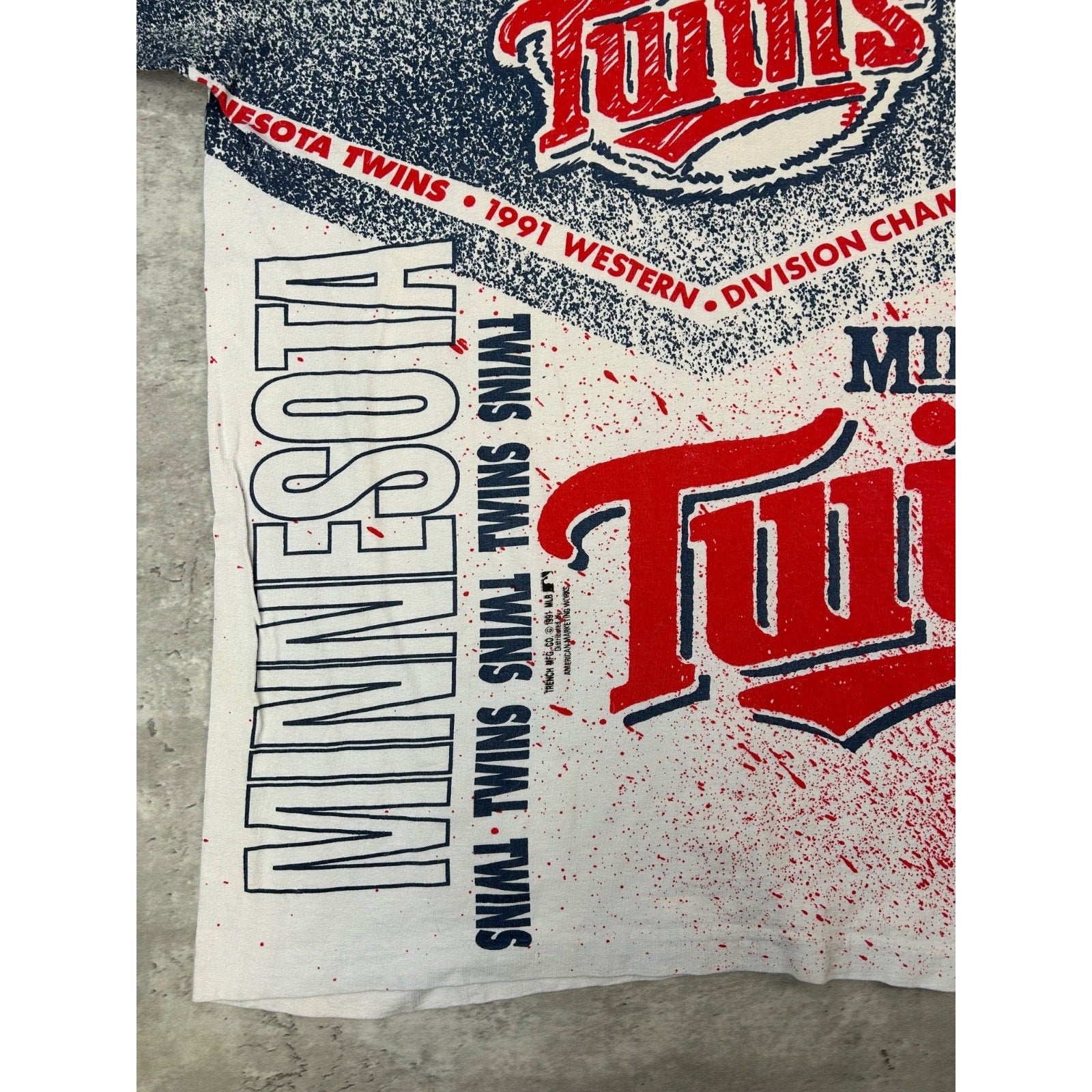 Vintage 90s Minnesota Twins MLB All Over Print Graphic Baseball T-Shirt Sz Large