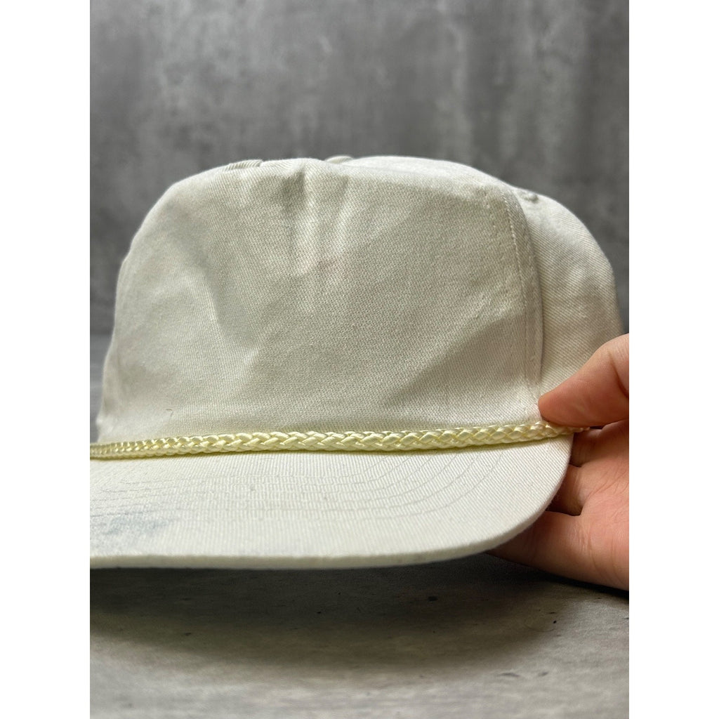 Vintage 80s/90s Blank White Snapback Hat OSFA