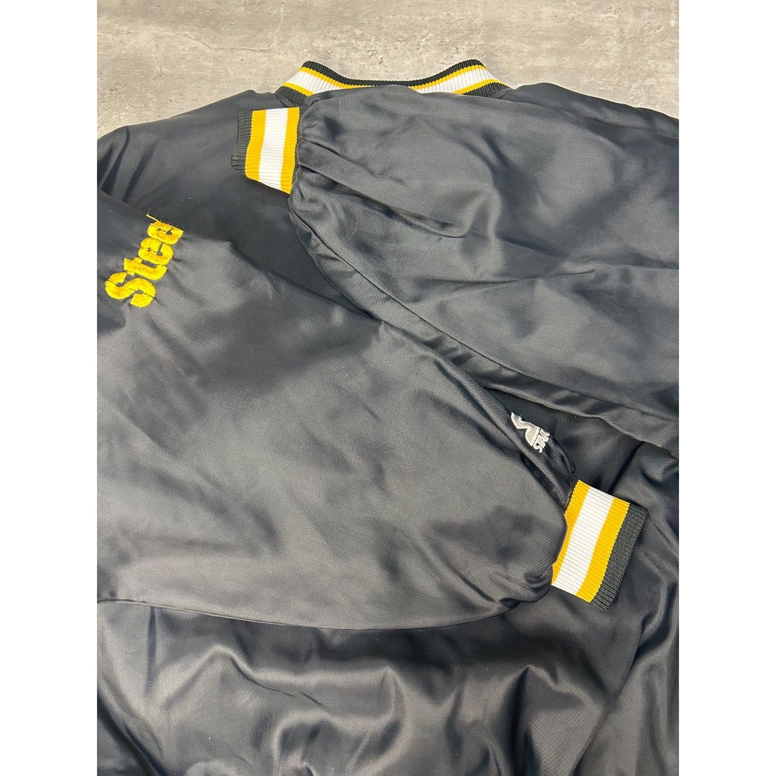 90s Pittsburgh Steelers NFL Starter Windbreaker Football Jacket Size Medium