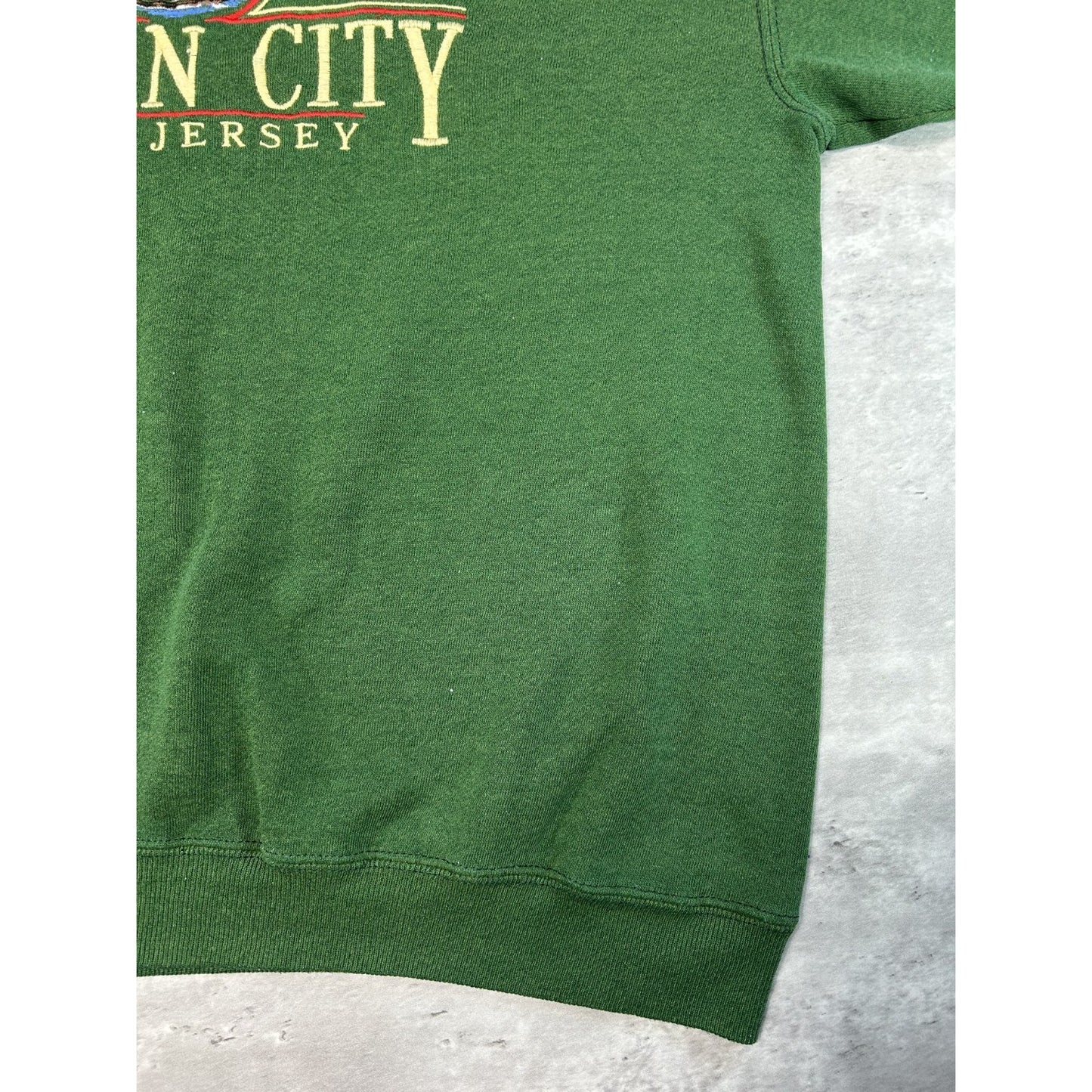 Vintage 90s Ocean City Embroidered Spellout Destination Sweatshirt Size Large