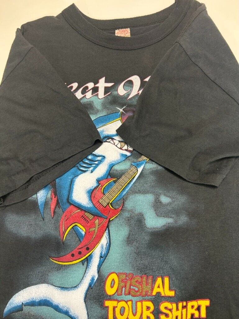 Vintage 1989 Great White Bite Back Tour Rock Music Graphic T-Shirt Size XL Black