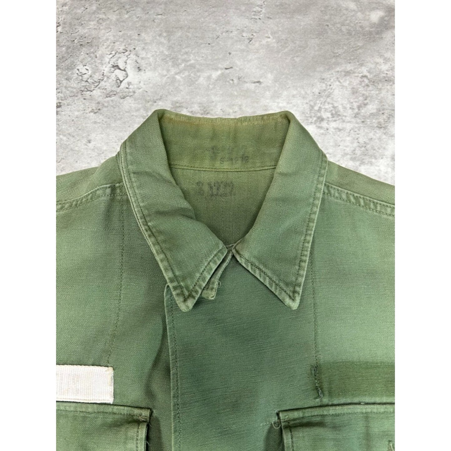 Vintage 107 Military Utility Double Pocket Long Sleeve Button Up Shirt Size Medium