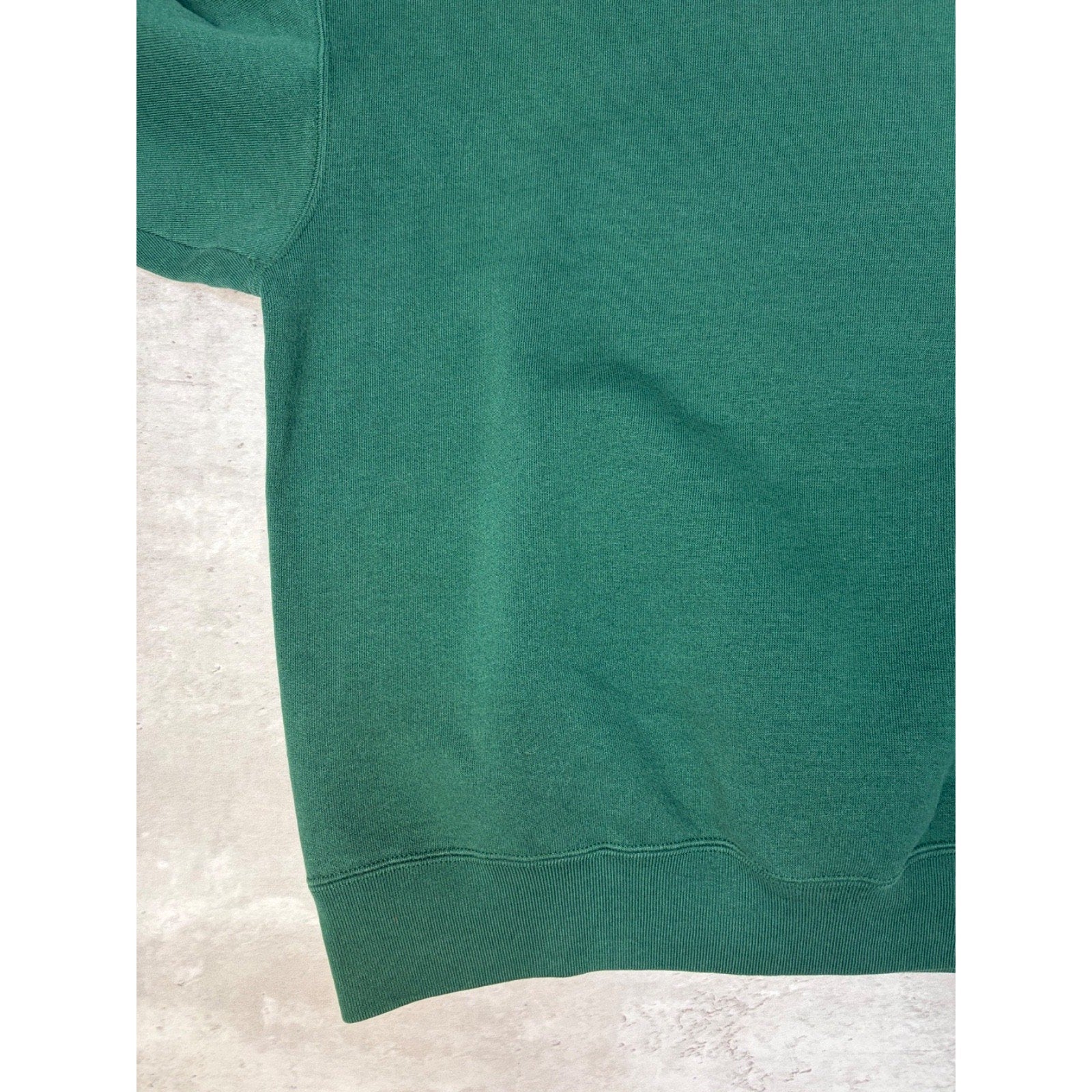 Vintage Notre Dame Fighting Irish NCAA Embroidered Logo Sweatshirt Size XL