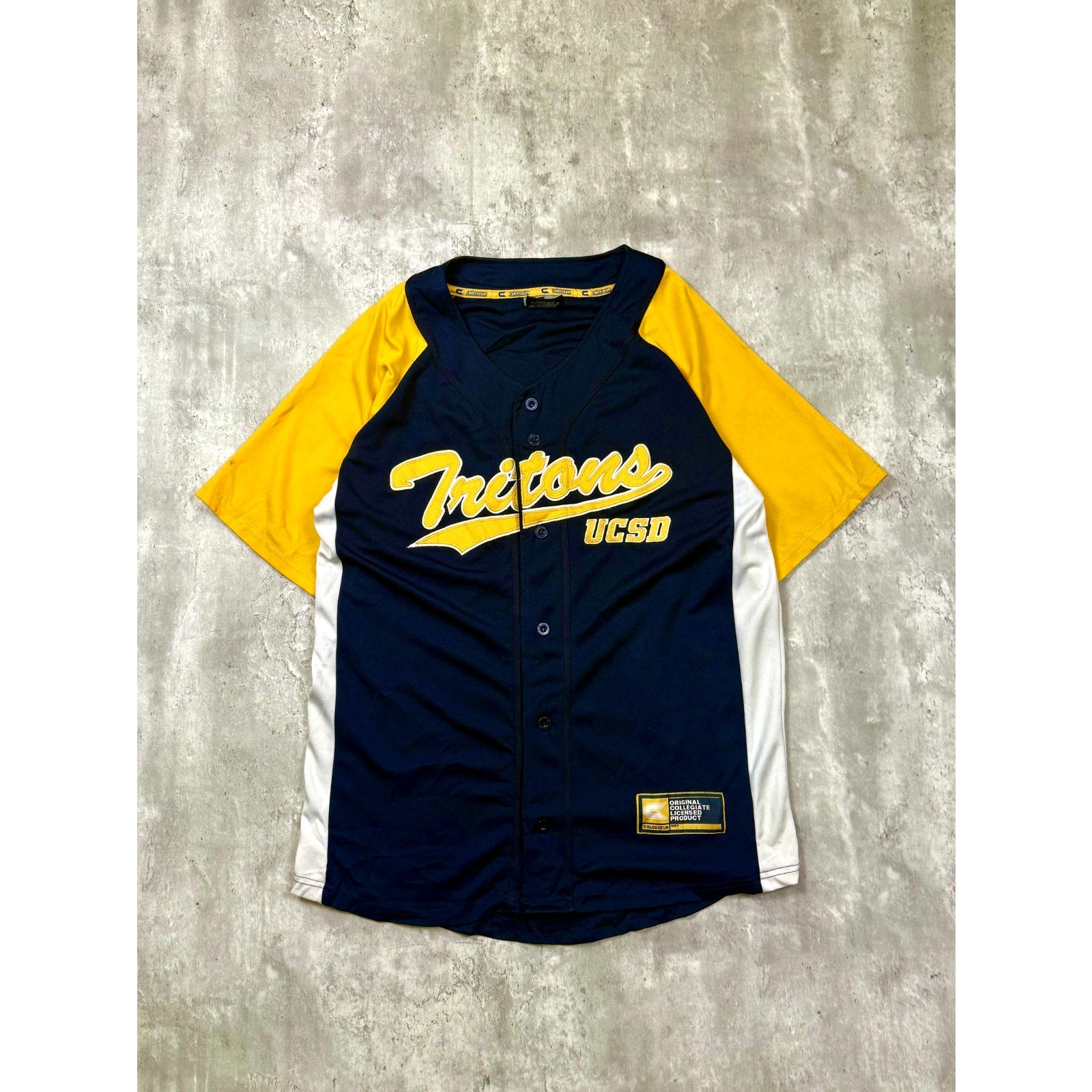 Vintage UCSD Tritons NCAA Script Spellout Baseball Jersey Size Medium