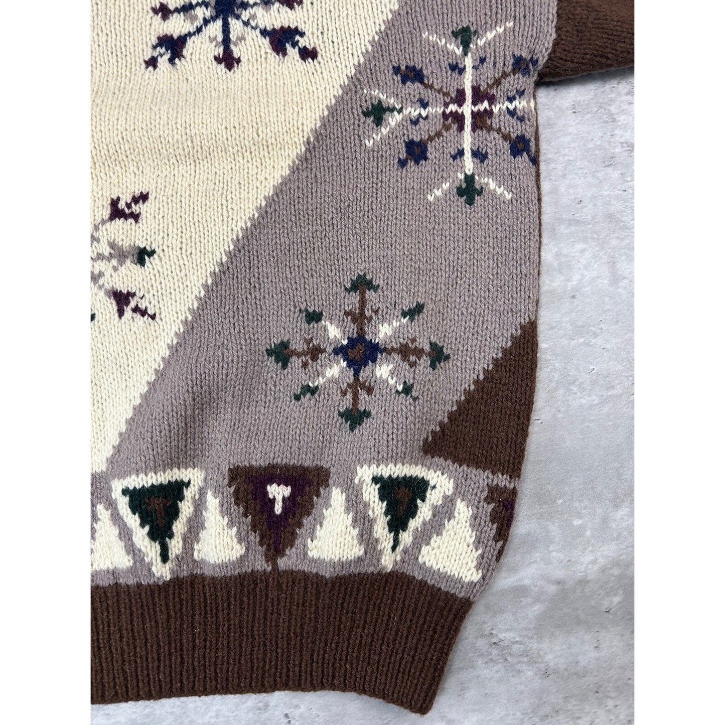Vintage Trail N Toe Earth Tone Striped Snowflake Print Knit Sweater Size Large