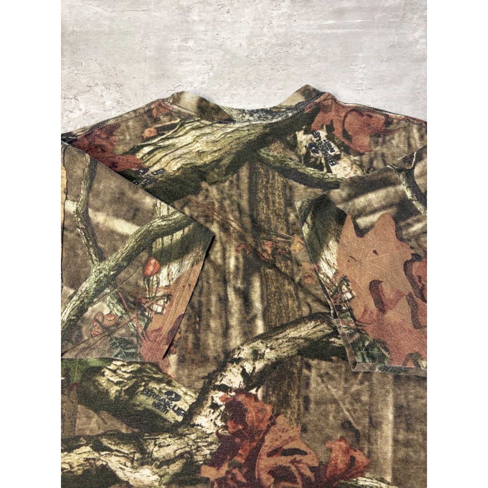 Vintage Mossy Oak Break Up Camo Hunting T-Shirt Size Large