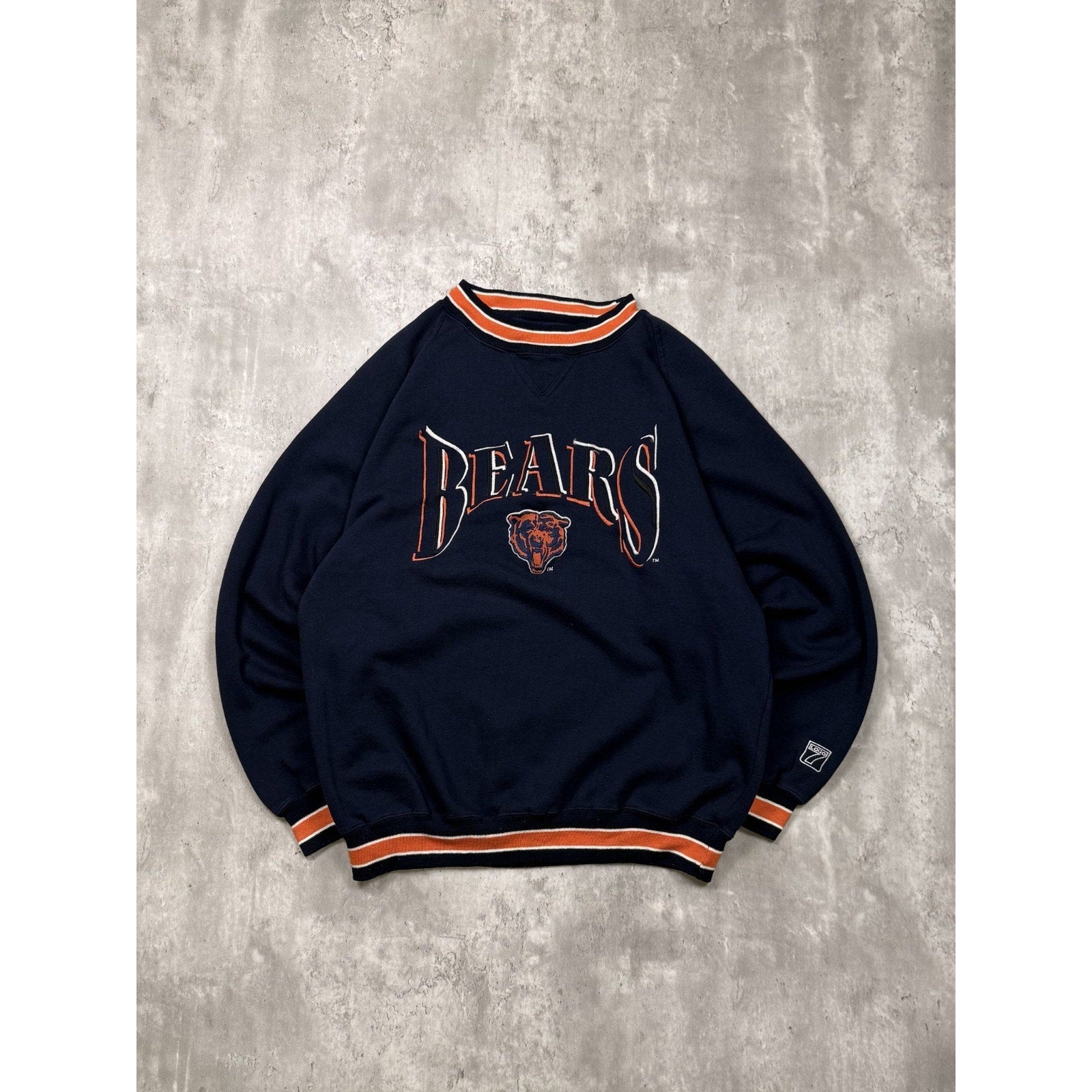VTG 90s Chicago Bears NFL Embroidered Spellout Graphic Sweatshirt Size Medium