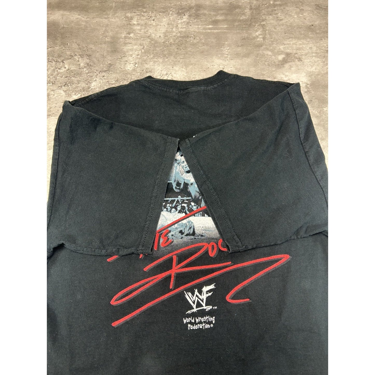 Vintage 1999 WWF The Rock Layin' The Smack Down Wrestling T-Shirt Size XL