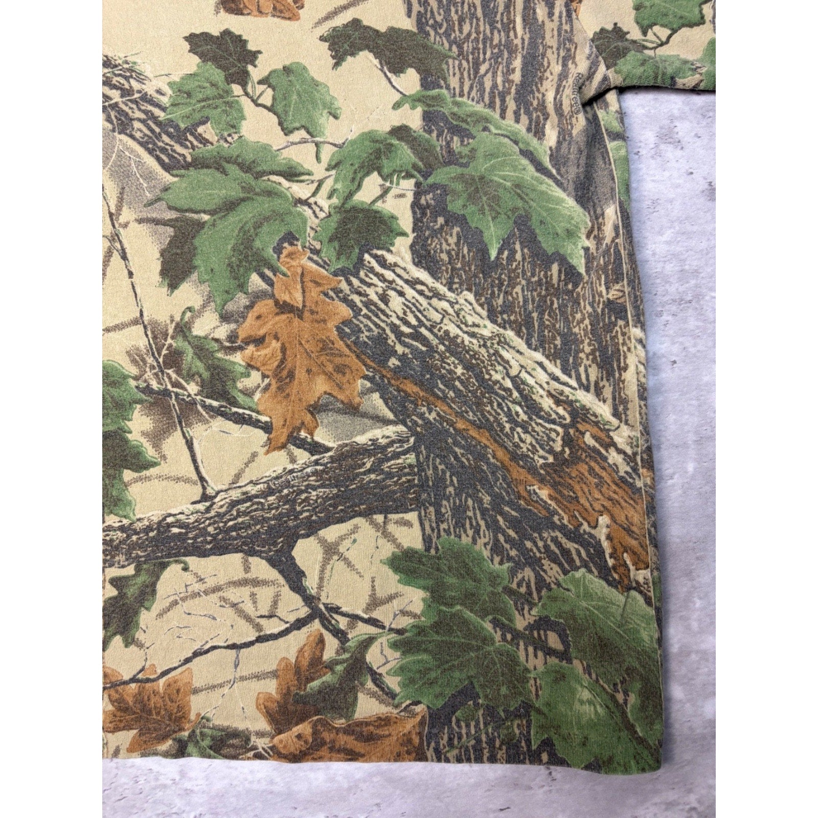 Vintage Realtree Tree Camo Hunting T-Shirt Size XL