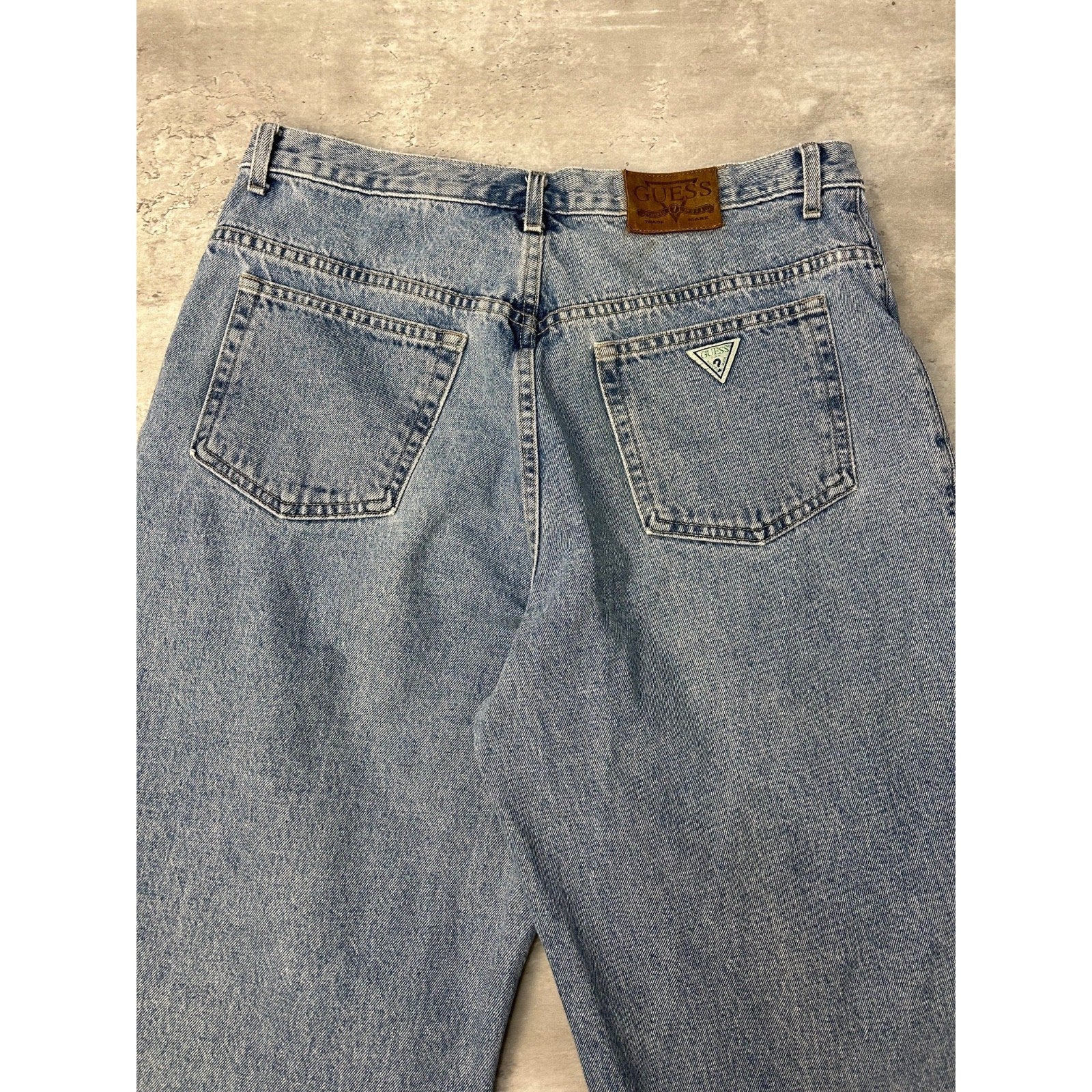 Vintage 90s Guess Jeans Medium Wash Baggy Fit Denim Pants Size 35
