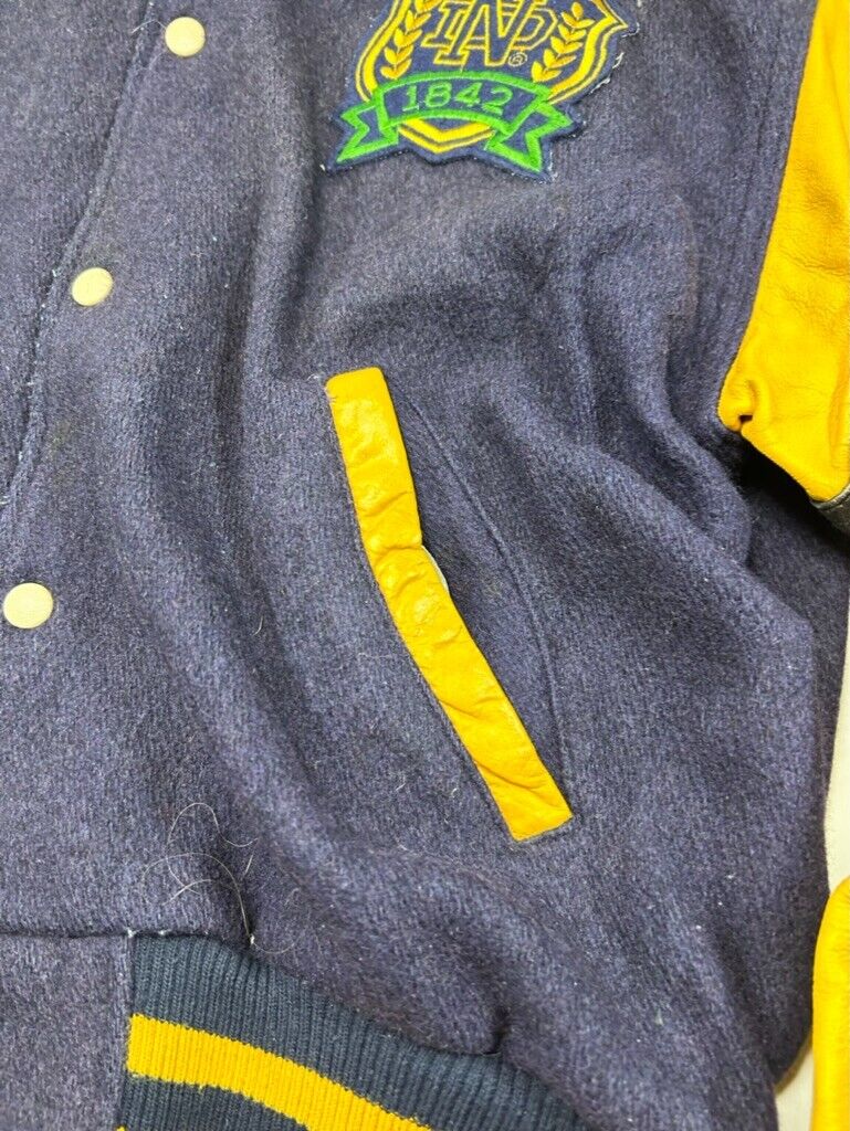 Vintage 80s University of Notre Dame Fighting Irish NCAA Varsity Jacket Size M