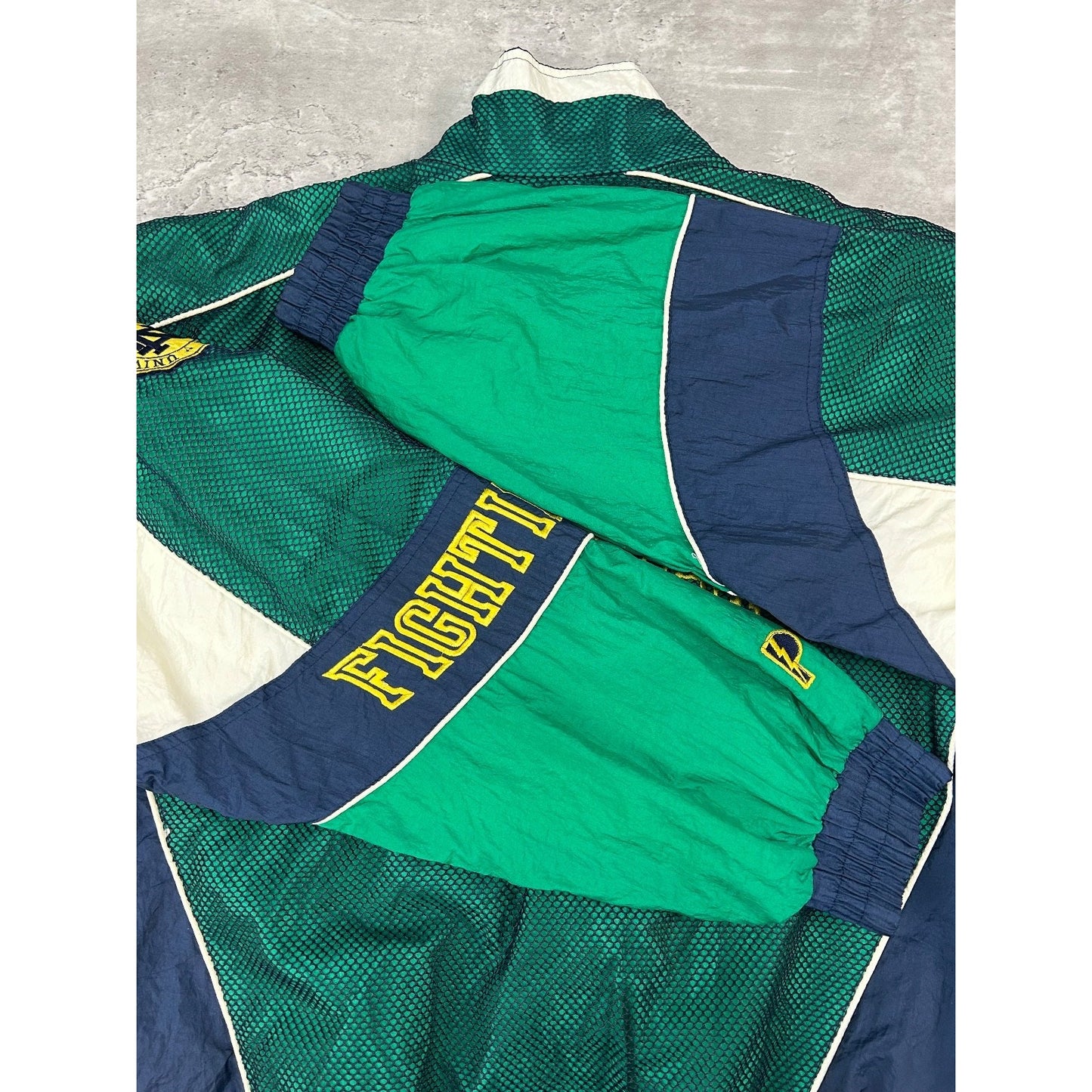 Vintage 90s Notre Dame Fighting Irish NCAA Full Zip Windbreaker Jacket Size XL