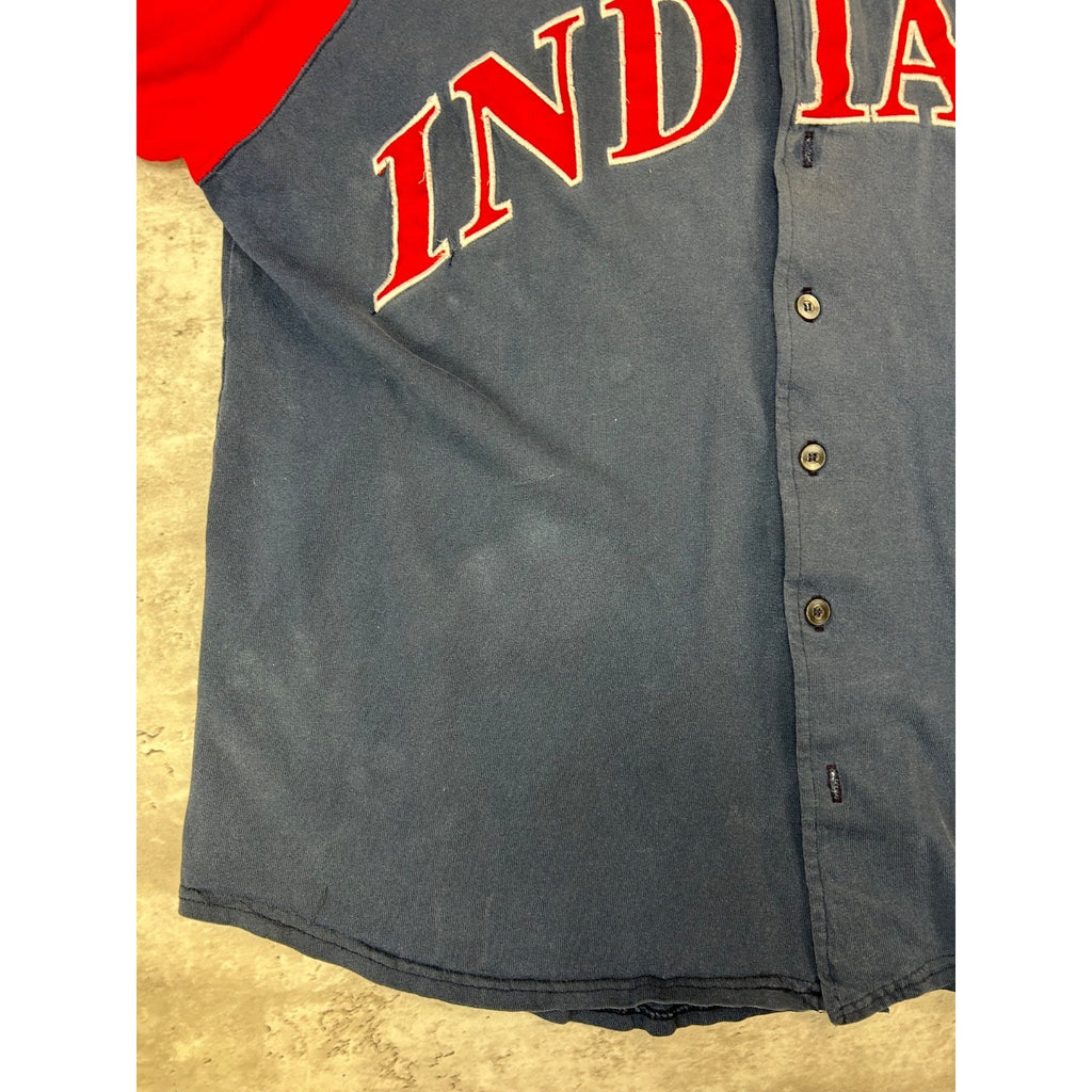Vintage Cleveland Indians MLB Embroidered Spellout Baseball Jersey Size Large