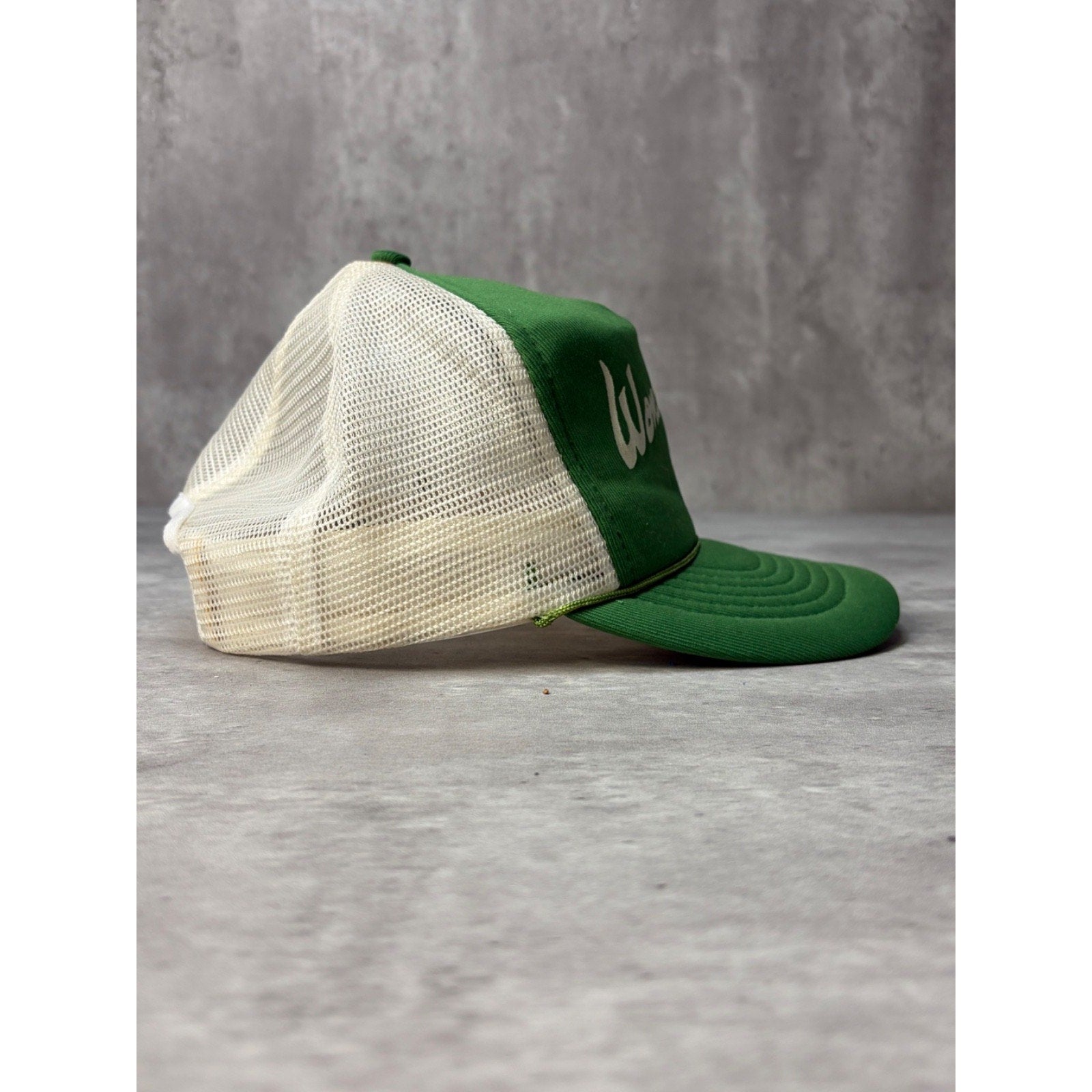 Vintage 80s/90s Wonder Wash Script Spellout Trucker Snapback Hat OSFA