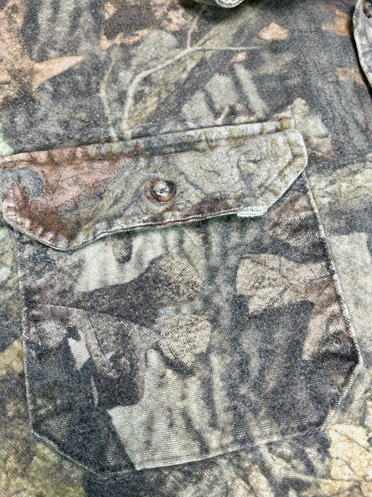 Vintage Woolrich Advantage Timber Camo Hunting Button Up Shirt Size XL