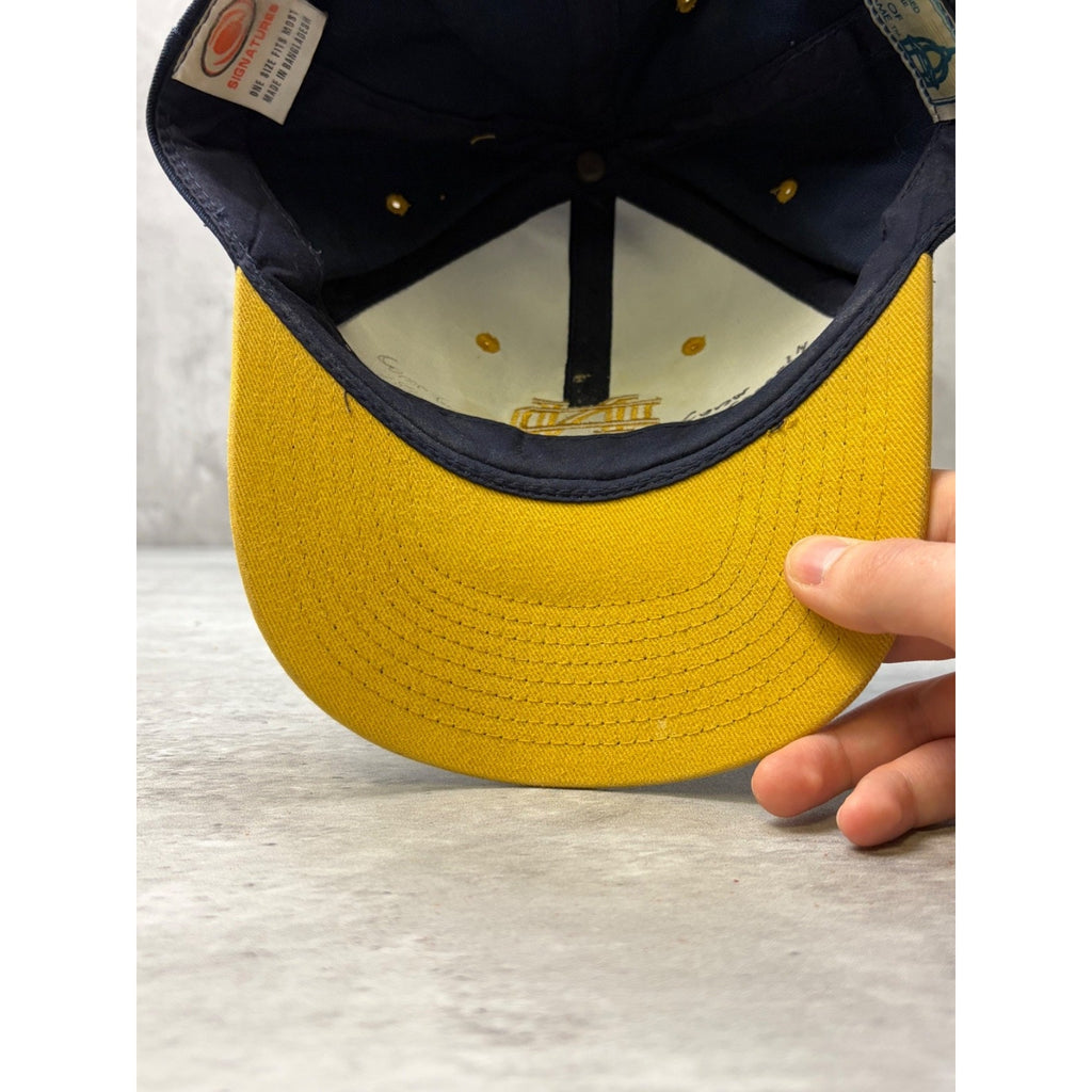 Vintage Notre Dame Fighting Irish NCAA Embroidered Logo Strapback Hat OSFA