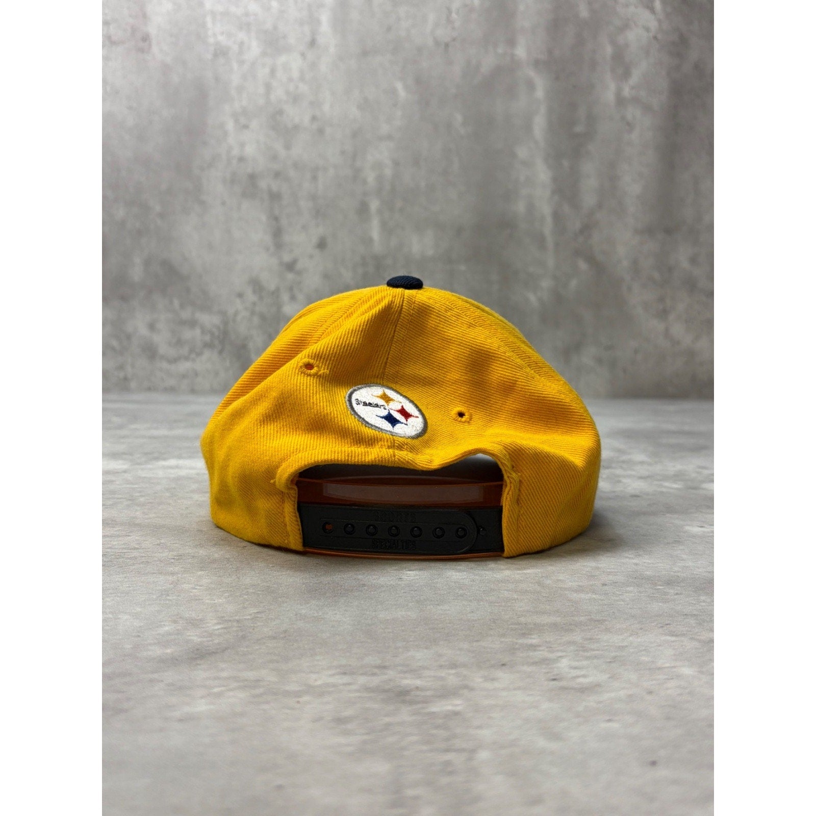 Vintage Pittsburgh Steelers NFL Sports Specialties Embroidered Snapback Hat OSFA