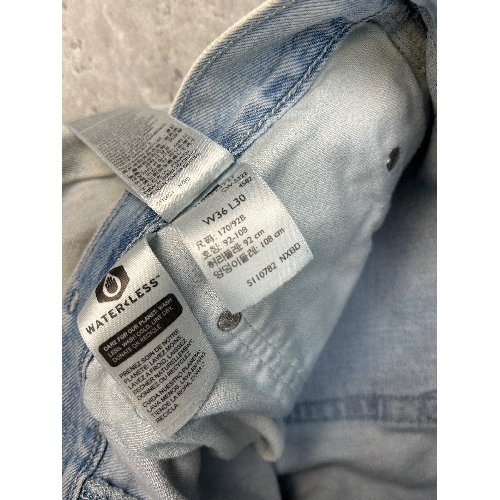 Vintage Levis Silvertab Loose Fit Light Wash Baggy Denim Pants Size 37