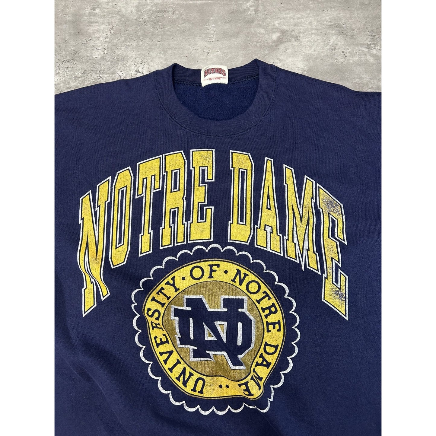Vintage 90s Notre Dame Fighting Irish Graphic Spellout Crest Sweatshirt Size XL