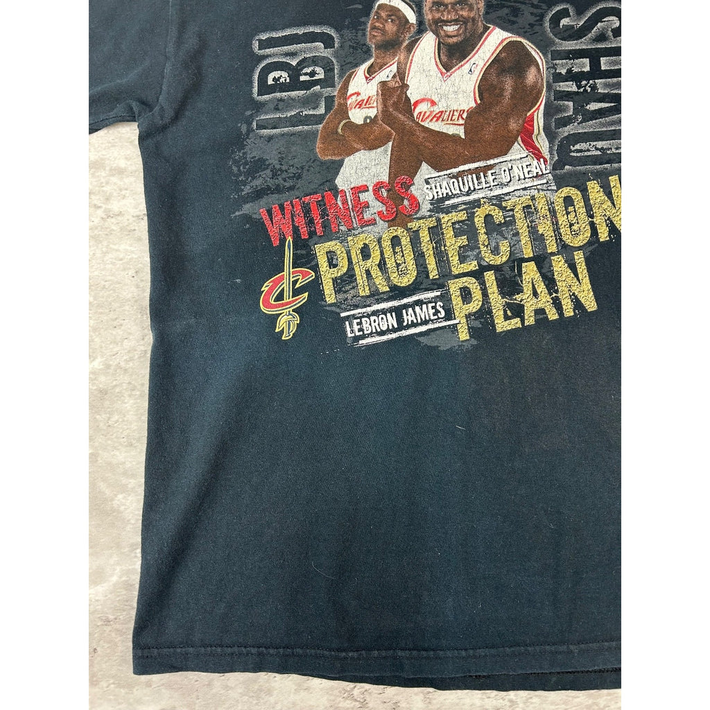 Vintage Lebron James #23 & Shaquille O'Neal #32 Cleveland Cavaliers T-Shirt Med