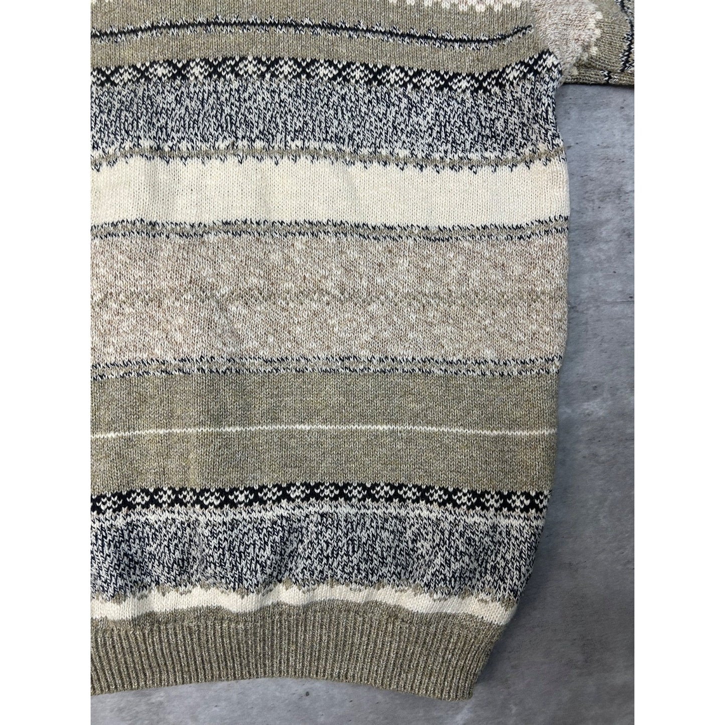 Vintage 90s Great Lakes Country Abstract Striped Collared Sweater Size Medium