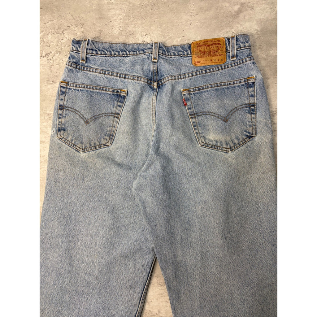 Vintage Levis 550 Red Tab Relaxed Fit Medium Wash Denim Pants Size 34