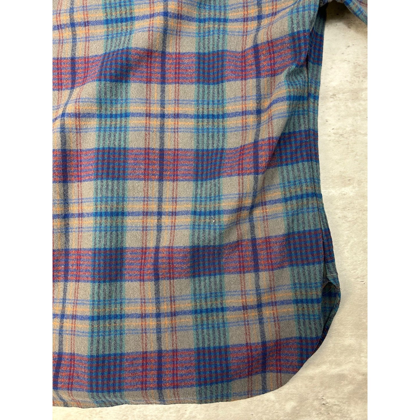 Vintage 90s Pendleton Plaid Print Long Sleeve Button Up Shirt Size Medium