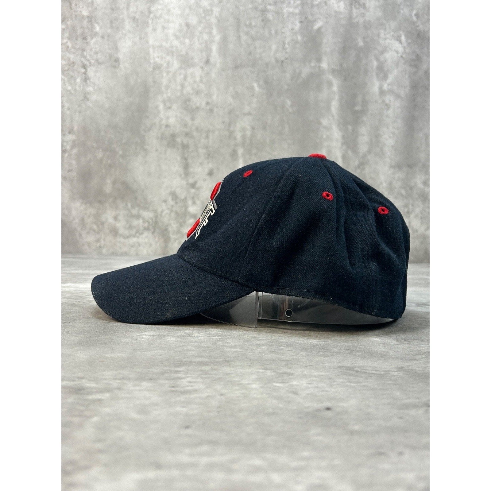 Vintage Ohio State Buckeyes NCAA Embroidered Logo Collegiate Fitted Hat OSFA