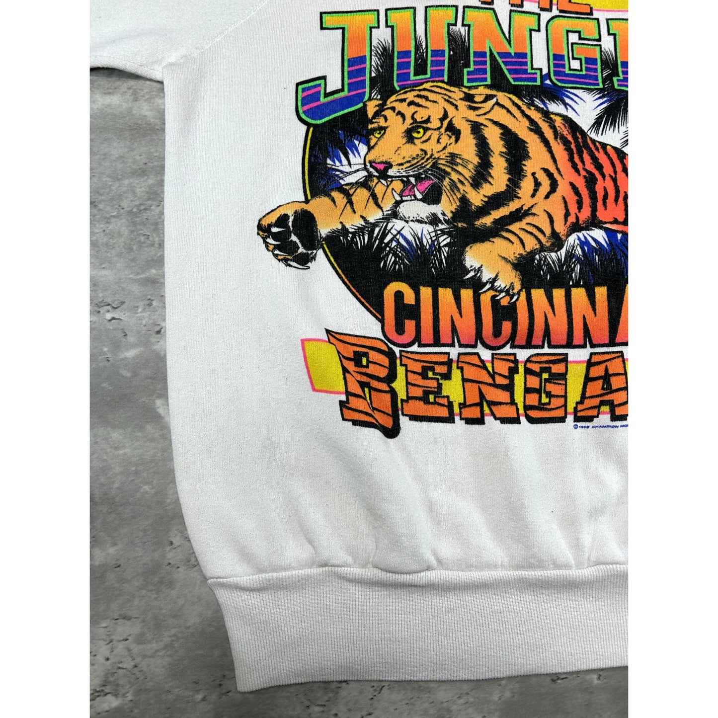 Vintage 1989 Cincinnati Bengals NFL The Jungle Football Graphic Sweatshirt Sz XL