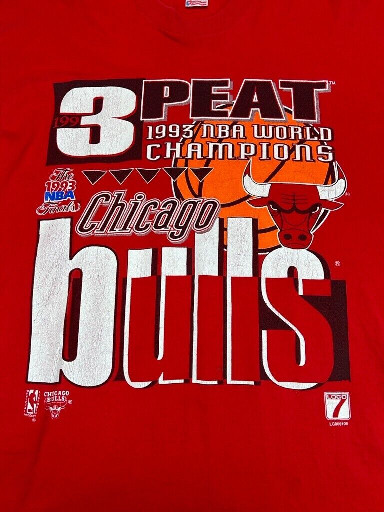 Vintage 1993 Chicago Bulls NBA 3peat Champs Big Graphic T-Shirt Size XL