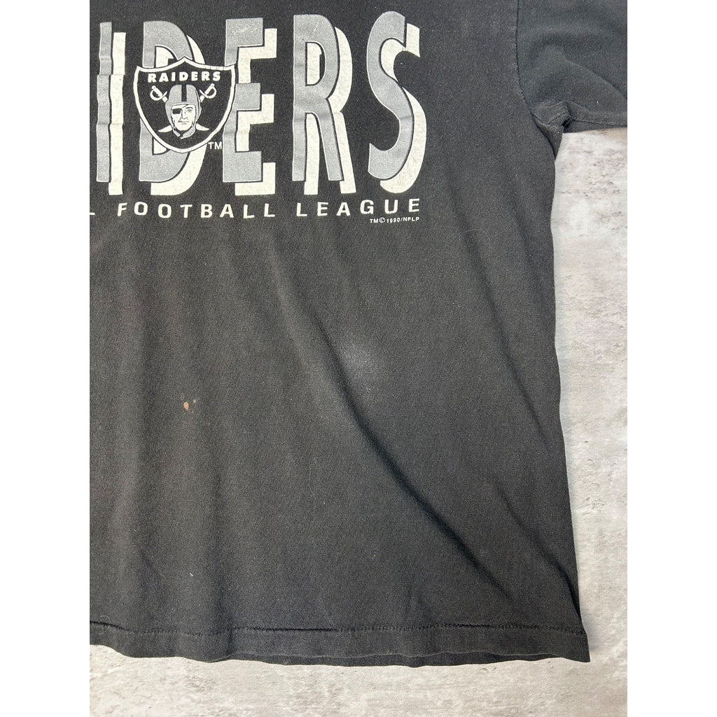 Vintage 1990 Oakland Raiders NFL Spellout Long Sleeve T-Shirt Size Medium