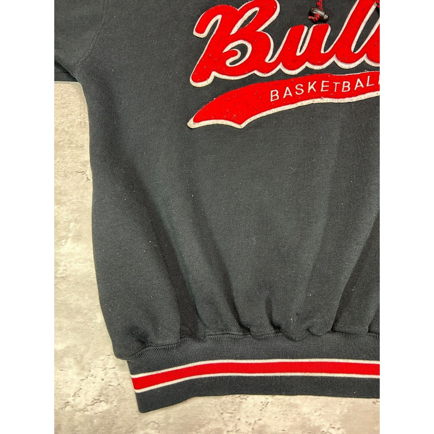 Vintage 90s Chicago Bulls NBA Script Spellout Hooded Starter Sweatshirt Large