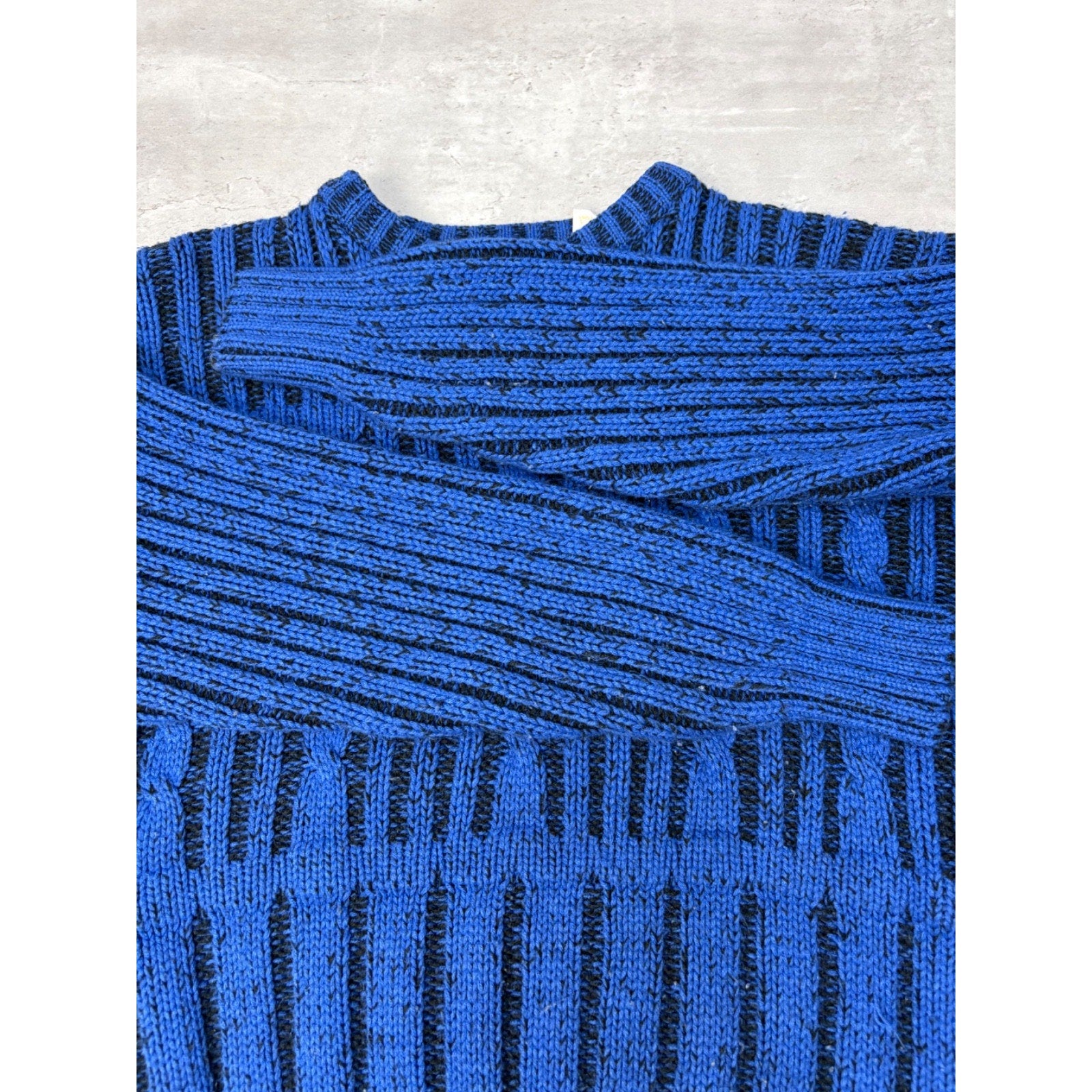 Vintage 90s Abstract Striped Pullover Ribbed Knit Sweater Size Small