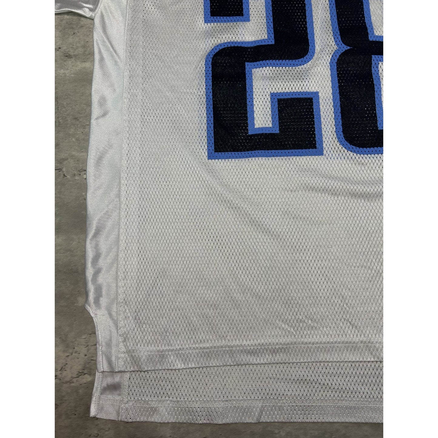 Vintage Chris Johnson #28 Tennessee Titans NFL Reebok Football Jersey Size Large