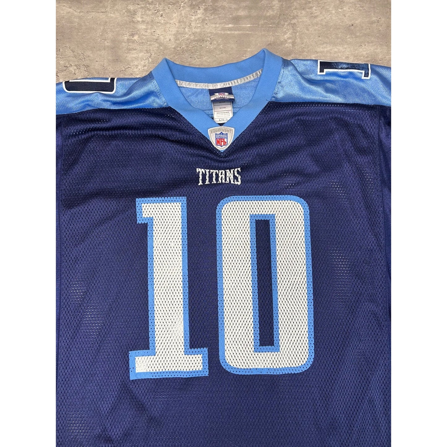 Vintage Jake Locker #10 Tennessee Titans NFL Reebok Football Jersey Size Large