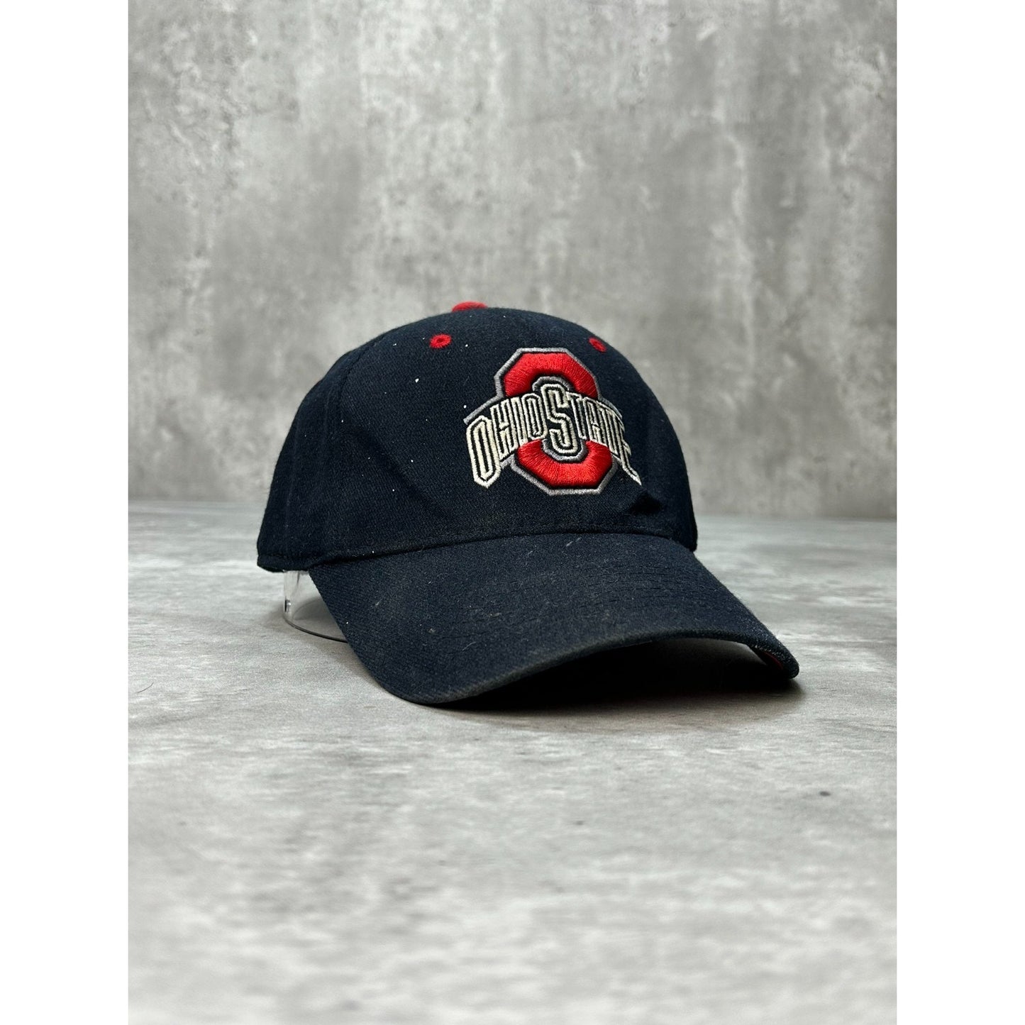 Vintage Ohio State Buckeyes NCAA Embroidered Logo Collegiate Fitted Hat OSFA