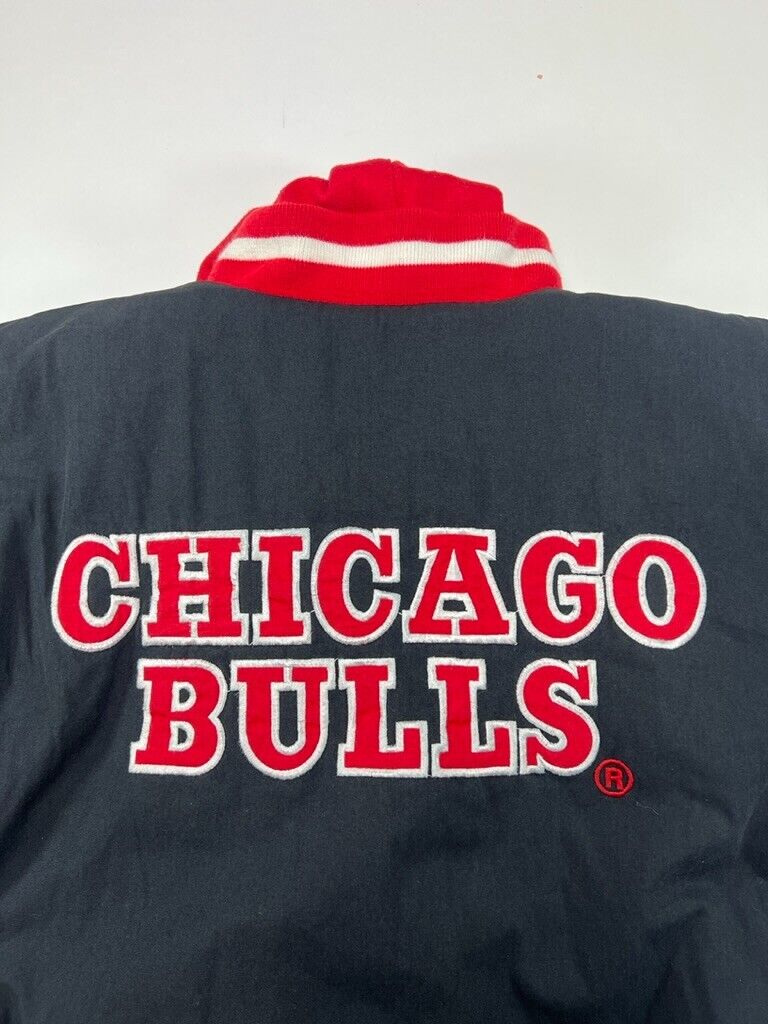 Vintage 90s Chicago Bulls NBA Embroidered Hooded Bomber Jacket Size Large