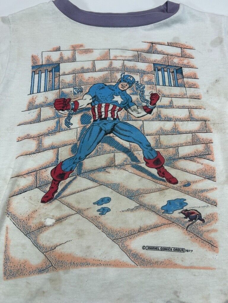 Vintage 1977 Captain America Marvel Super Hero Graphic Ringer T-Shirt Size XS