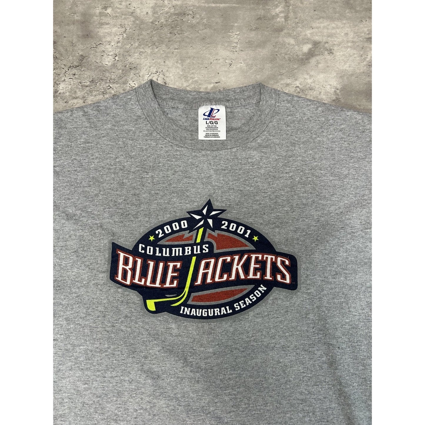 Vintage 2001 Columbus Blue Jackets NHL Inaugural Season Graphic T-Shirt Sz Large