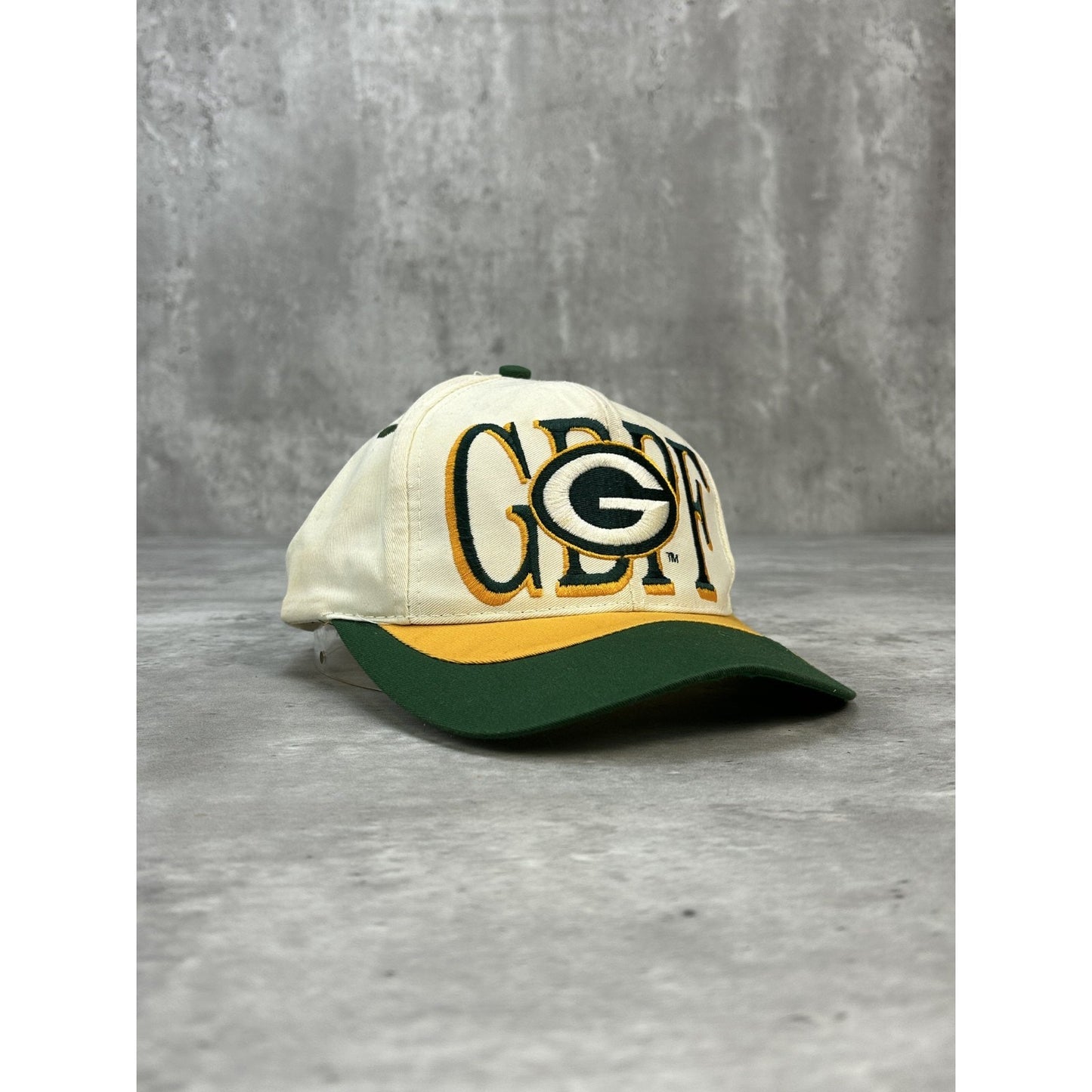 Vintage 90s Green Bay Packers NFL Embroidered Logo Football Snapback Hat OSFA