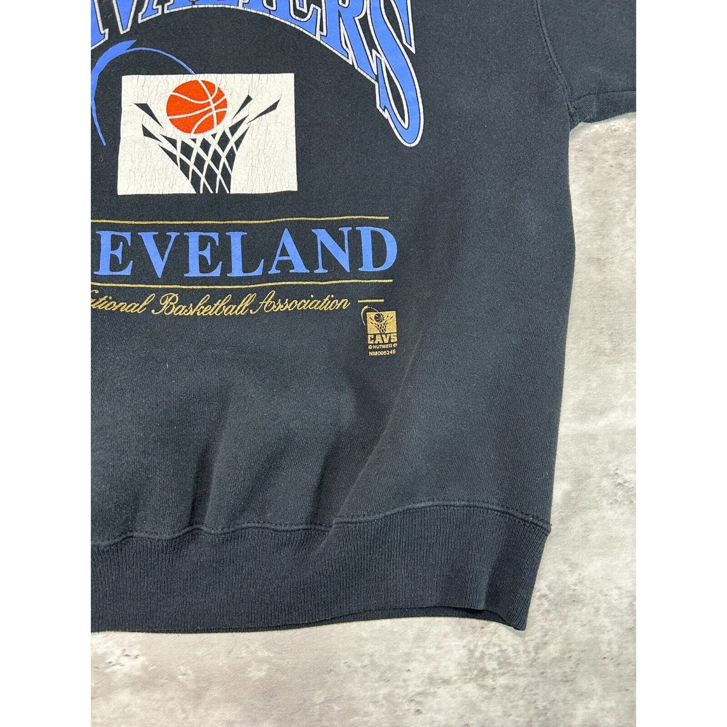 Vintage 90s Cleveland Cavaliers NBA Spellout Graphic Sweatshirt Size XL