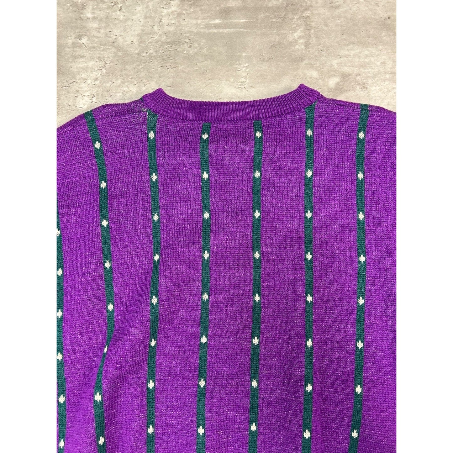 Vintage 90s Izod Diamond Striped Print Pullover Knit Sweater Size Large