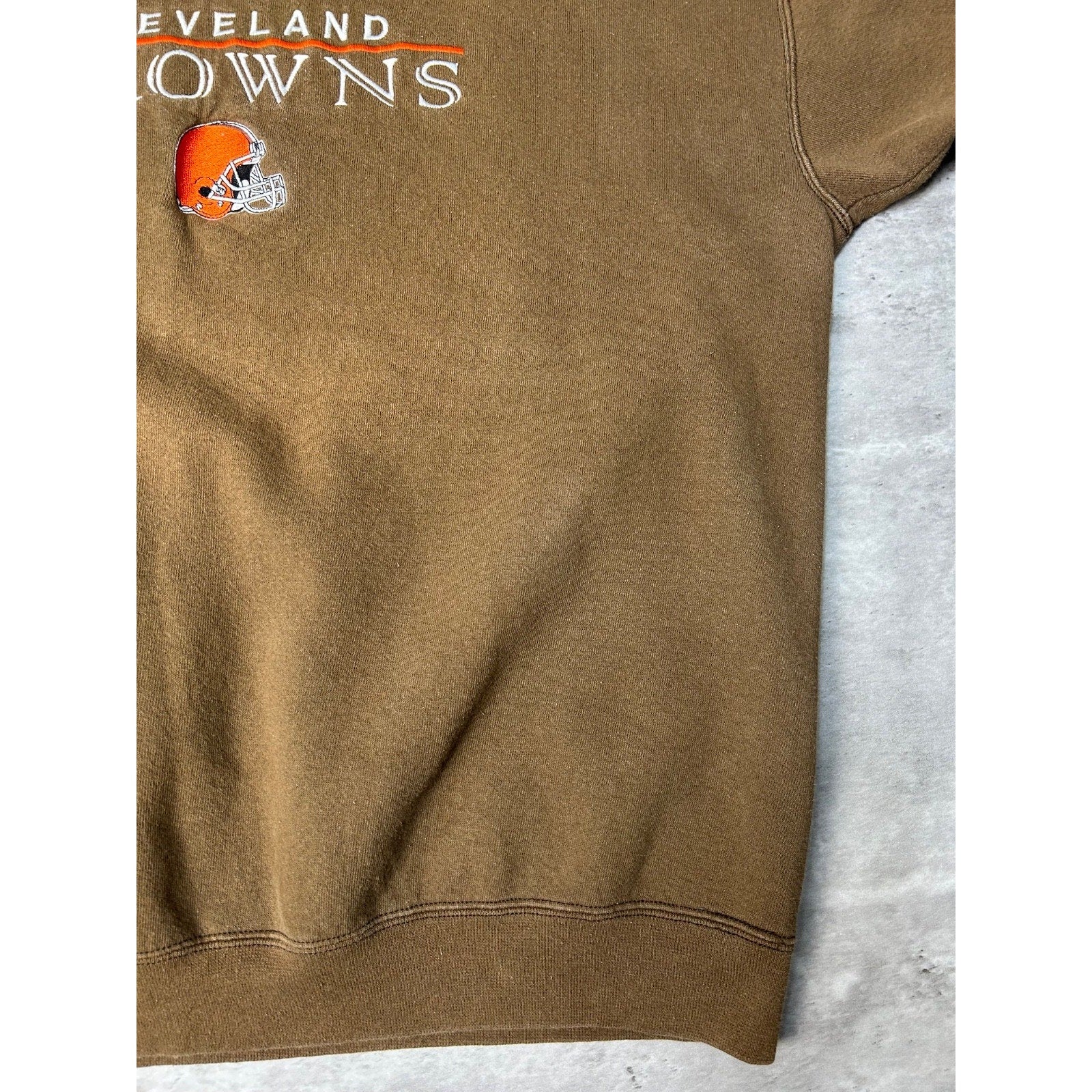Vintage 90s Cleveland Browns NFL Embroidered Spellout Sweatshirt Size XL